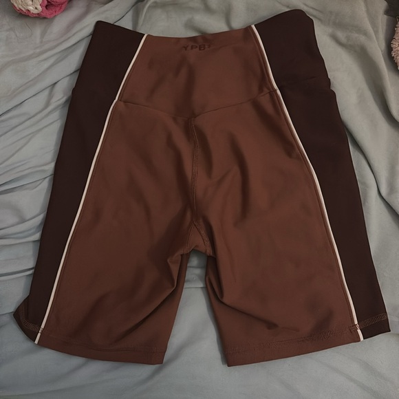Abercrombie & Fitch Brown and Dark Brown Biker Shorts - Picture 3 of 3